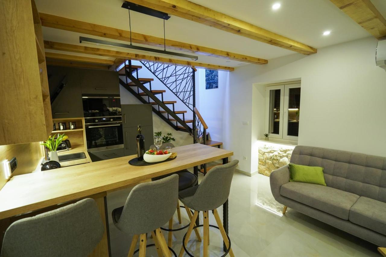 Apartment Ispod Ure Sinj Εξωτερικό φωτογραφία